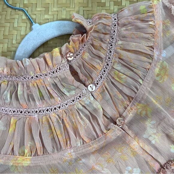 French connection dainty floral Diana blouse in coral women’s size M new with ta - Picture 3 of 8
